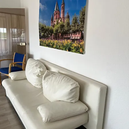 Apartment In Mainz-lerchenberg Mainz